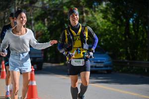 BIB: 9231, 
                            <button type="button" onclick="openModal(19217055)" class="btn btn-primary btn-sm float-right btn-popup" data-toggle="modal" data-target=".modal-high-quality">
                        <i class="fas fa-shopping-cart"></i> Add to Cart
                    </button>
                                            <button type="button" onclick="isThisMe(19217055, true)" class="btn btn-success btn-sm float-right btn-popup btn-isme hidden" data-toggle="tooltip" data-placement="bottom" title="นี่คือรูปของคุณใช่ไหม คลิกที่นี่เพื่อเอาเข้าอัลบั้ม">
                        <i class="fas fa-plus"></i> Add to album
                    </button>
                    <button type="button" onclick="isThisMe(19217055, false)" class="btn btn-warning btn-sm float-right btn-popup btn-isnotme hidden">
                        <i class="fas fa-ban"></i> Remove from album
                    </button>